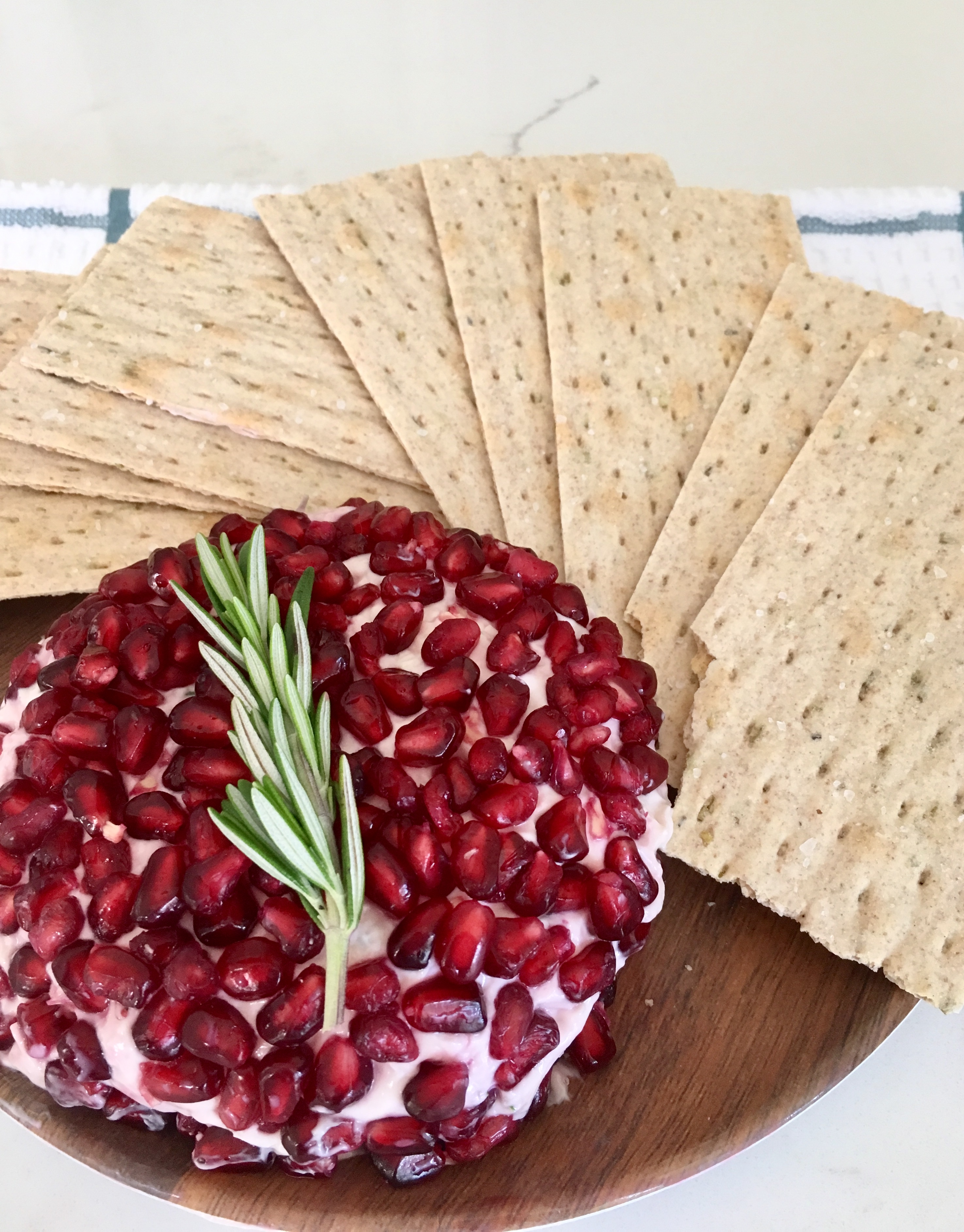 Pomegranate Cheeseball